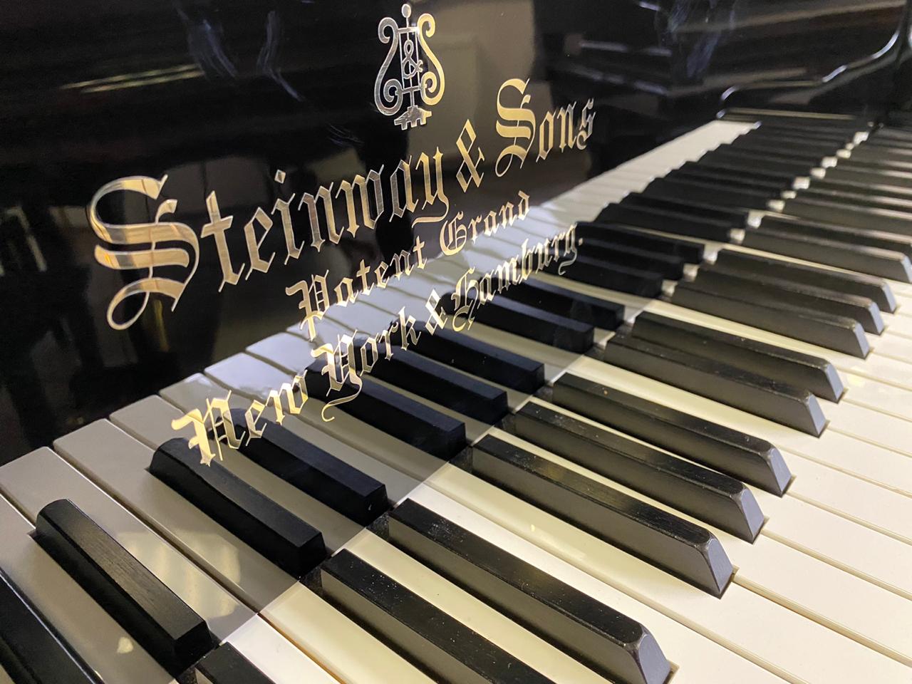 Клавиатура классического Steinway & Sons
