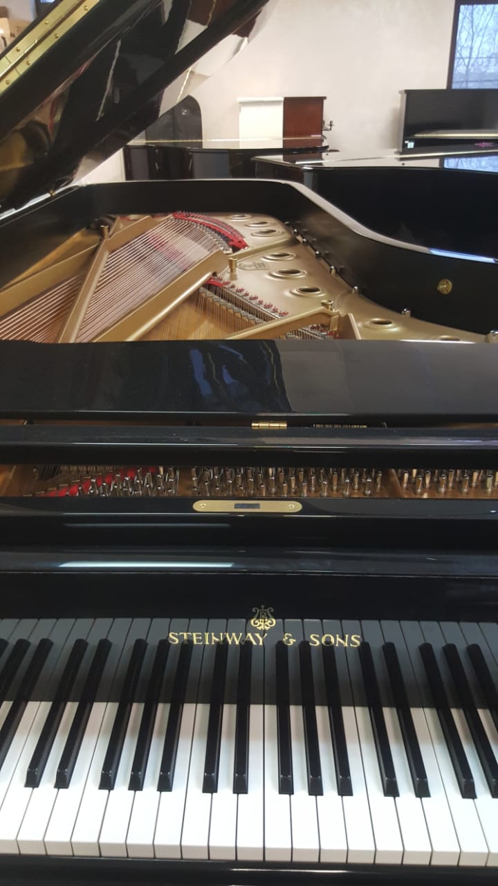 Клавиатура концертного Steinway & Sons